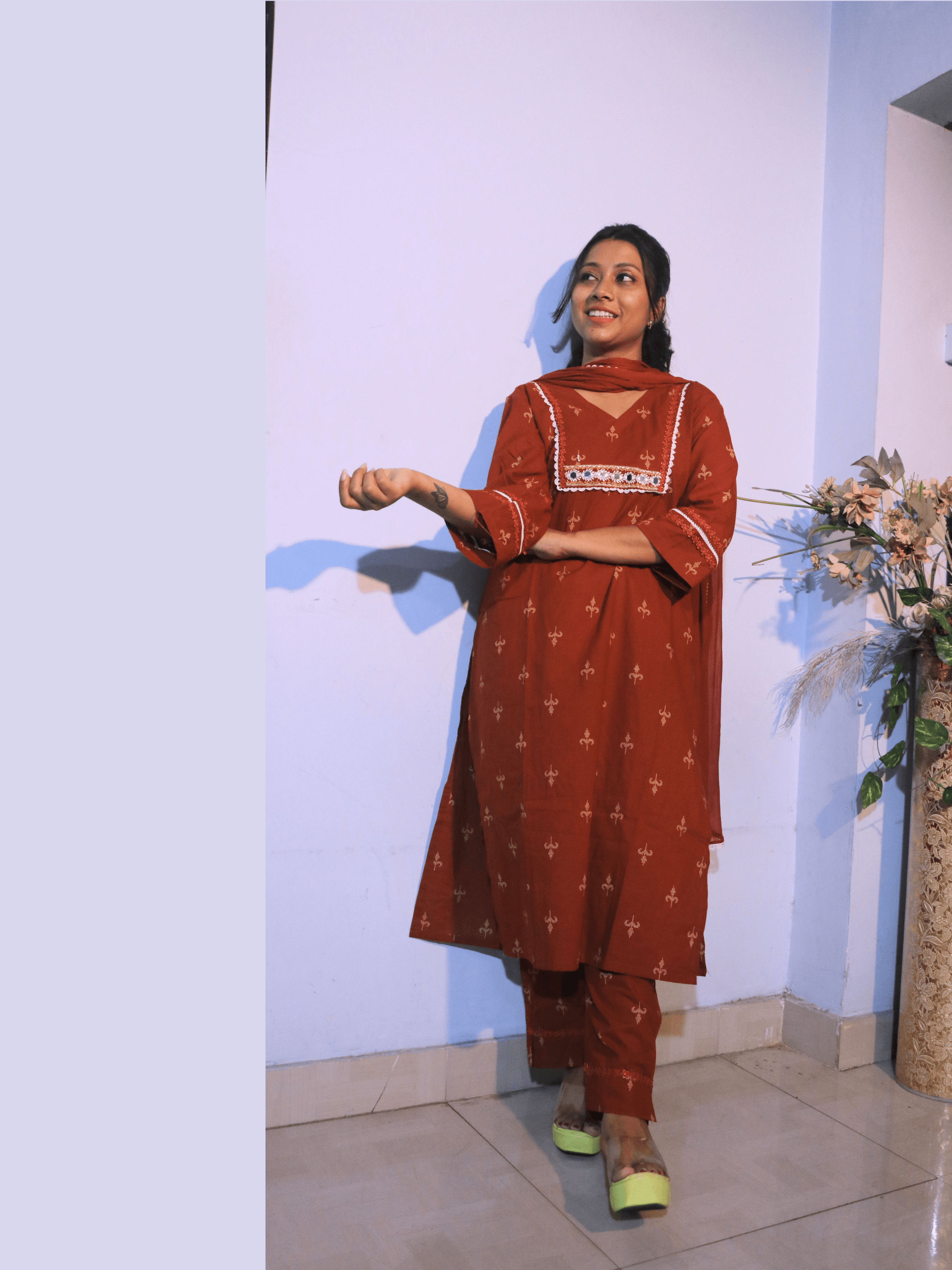 Aarzoo Suit Set view 1